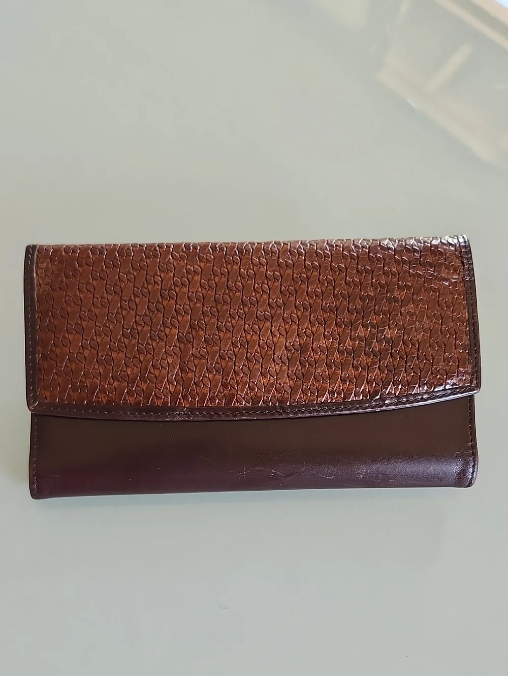 Vintage Fossil Leather Wallet